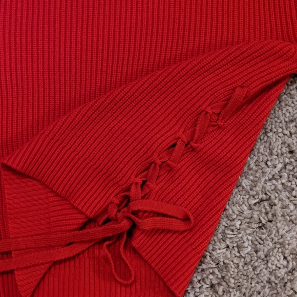 Sweater - Picture 4 of 6